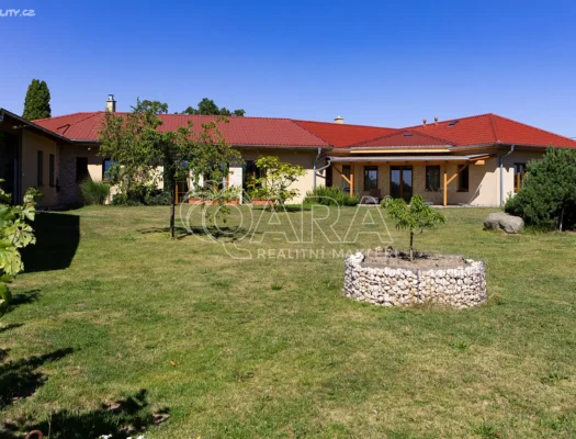 Prodej rodinného domu 340 m², pozemek 2434 m² Na Stráni, Svárov